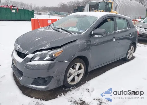2009 Toyota Matrix S z USA, uszkodzony, nr VIN 2T1LE40E49C010230